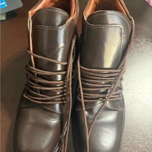 Gucci Brown Athletic Shoes with Sturdy Leather Finish